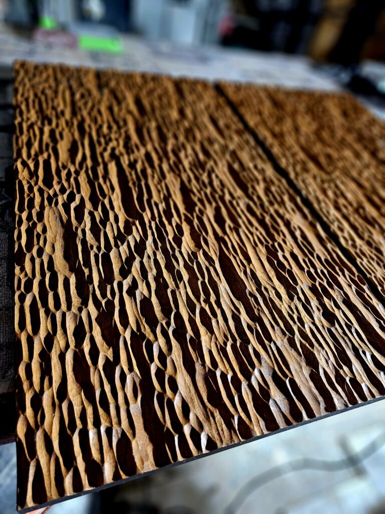 Фактурные резные волны стеновые панели и фасады. Высотой до 5 метров. Сделано руками. Не ЧПУ